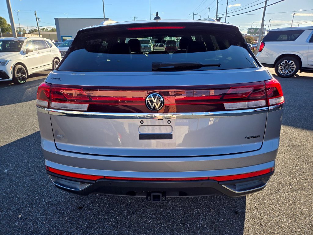 Used 2024 Volkswagen Atlas Cross Sport SE w/ Panoramic Sunroof Package AWD/4WD image 6