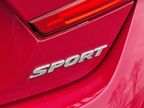 Used 2019 Honda Accord Sport image 31