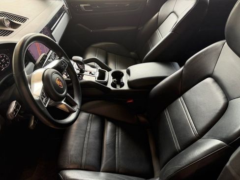 Certified 2020 Porsche Cayenne S AWD/4WD image 12