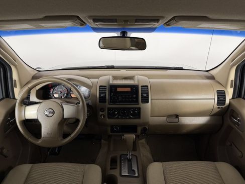 Used 2005 Nissan Frontier SE AWD/4WD image 13