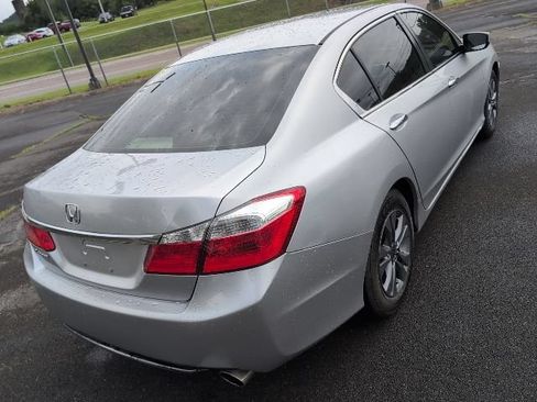 Used 2013 Honda Accord LX image 8