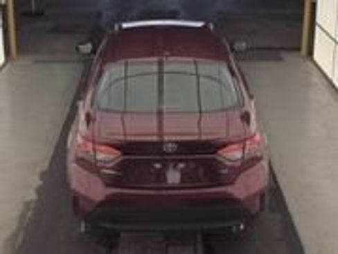 Used 2025 Toyota Corolla LE image 7