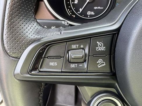 Used 2020 Alfa Romeo Stelvio Ti w/ Active Blind Spot Package image 20