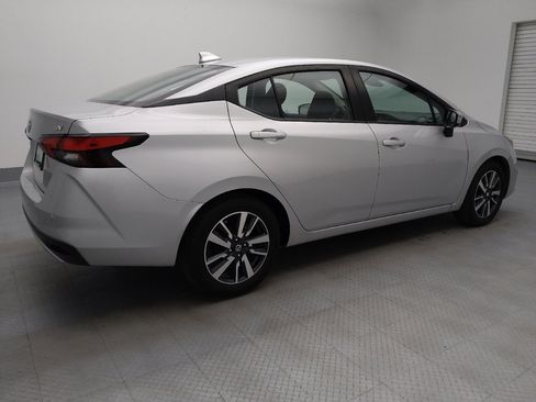 Used 2021 Nissan Versa SV image 10