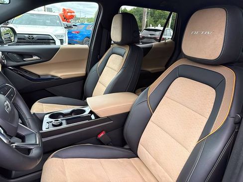 Used 2025 Chevrolet Equinox ACTIV AWD/4WD image 15
