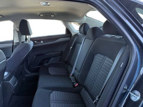 Used 2025 Kia K5 LXS FWD image 11