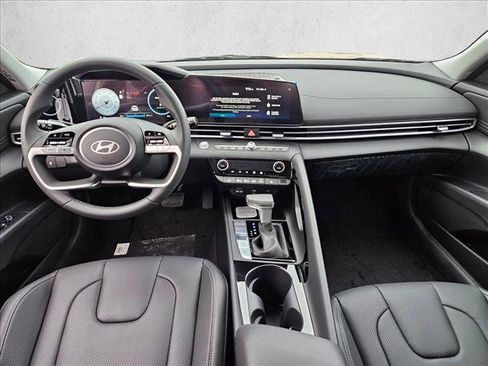New 2026 Hyundai Elantra Limited image 11