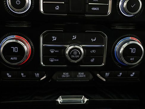 Used 2024 GMC Yukon Denali w/ Advanced Technology Package image 70