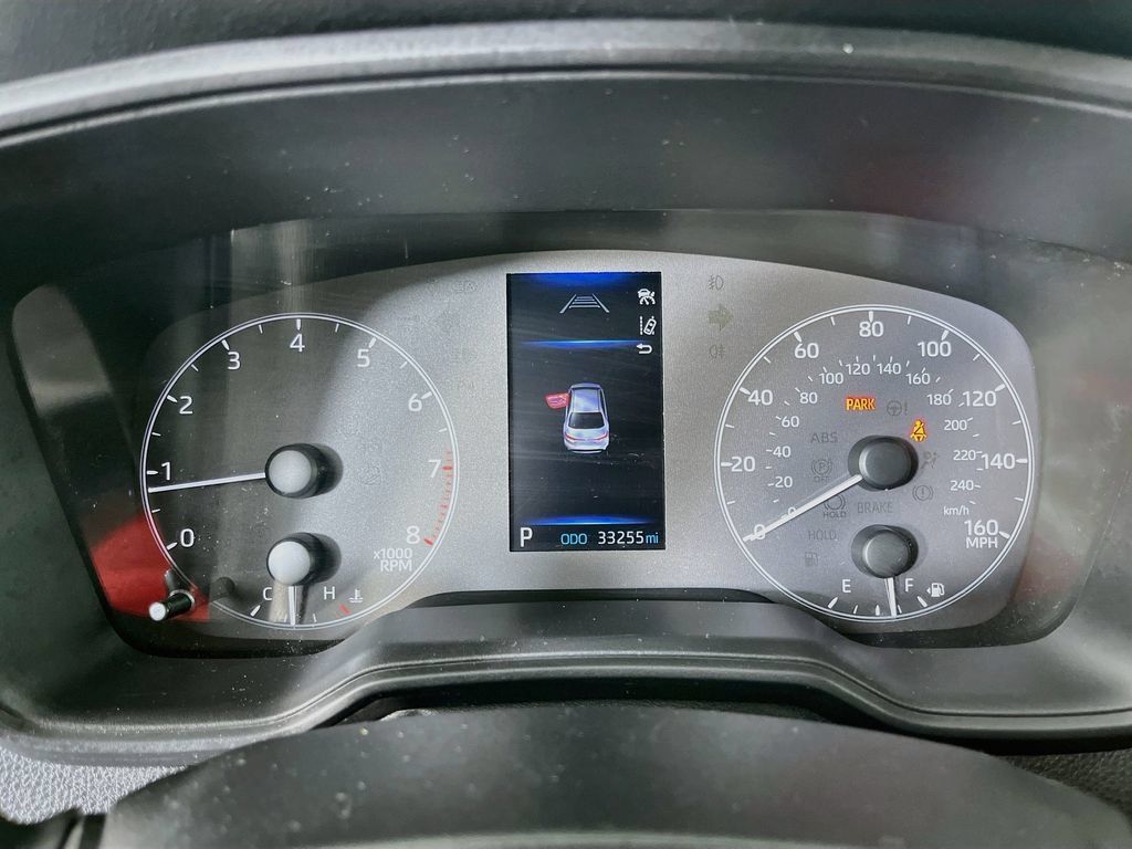 Used 2025 Toyota Corolla LE FWD image 17