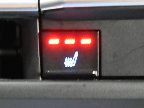 Used 2024 Toyota Sienna XSE image 20