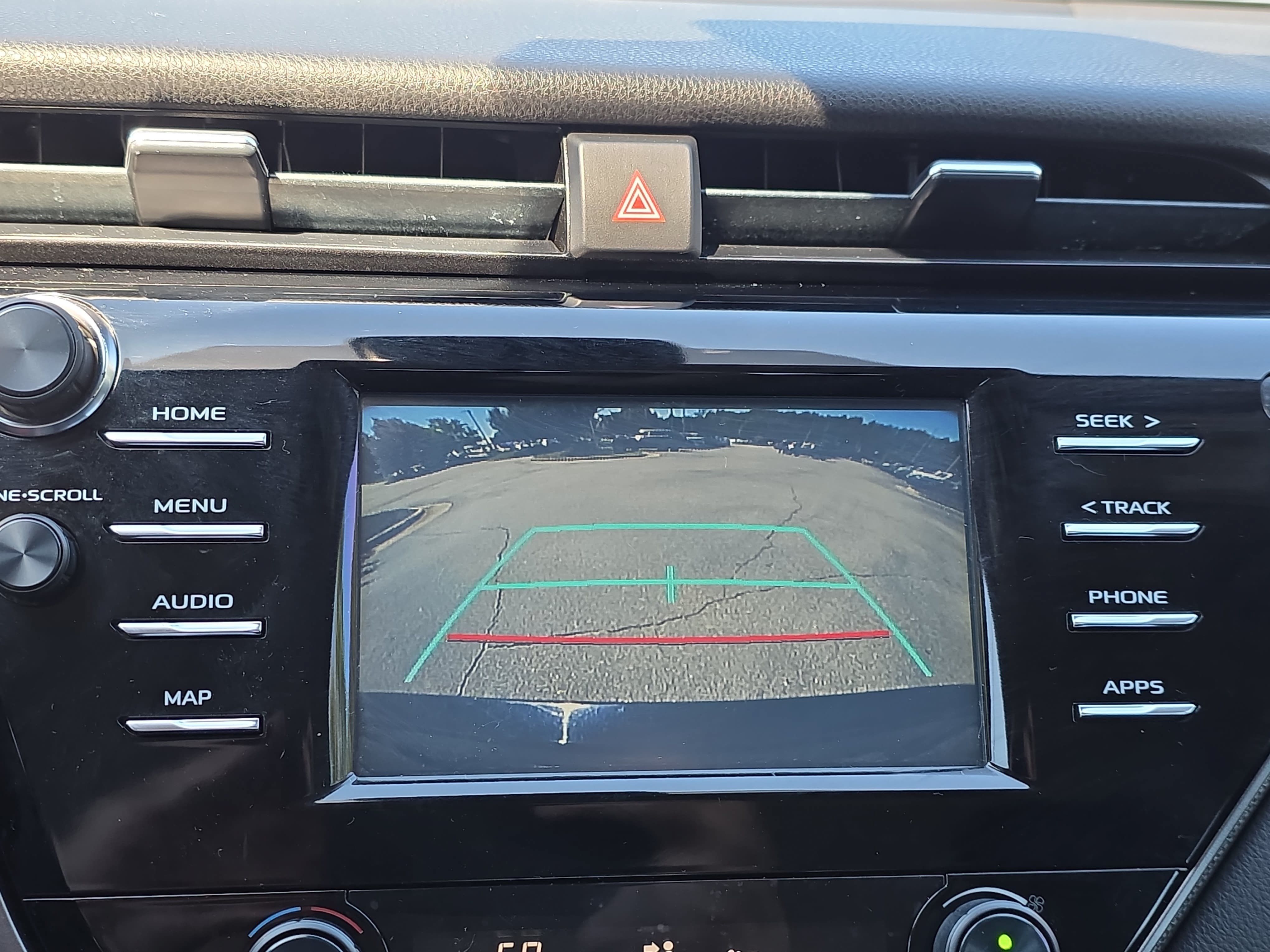 Used 2019 Toyota Camry SE FWD image 20