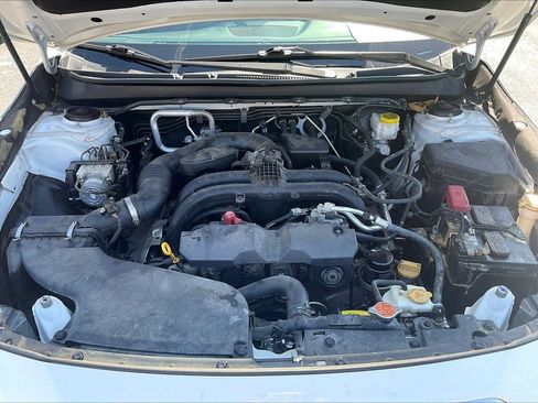 Used 2019 Subaru Outback 2.5i Limited AWD/4WD image 30