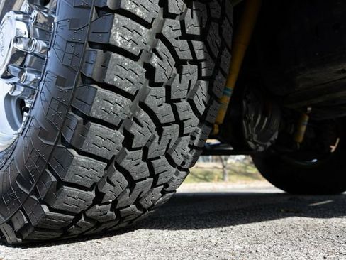 Used 2001 Ford Excursion Limited image 80