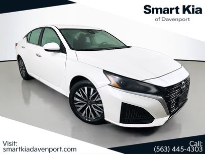 Used 2023 Nissan Altima 2.5 SV