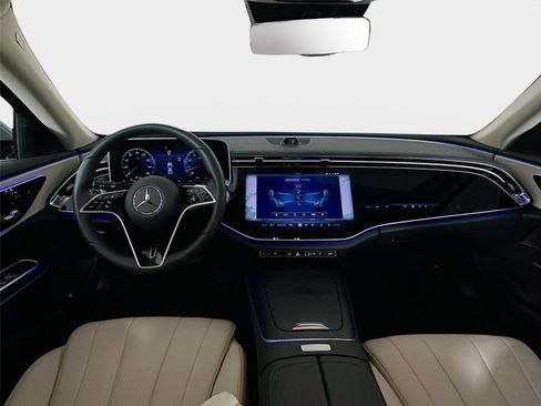 Certified 2026 Mercedes-Benz E 350 4MATIC Sedan image 28