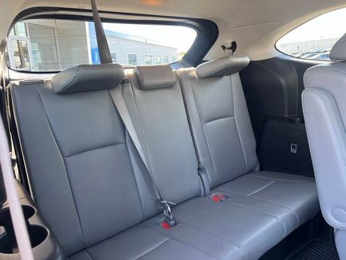Used 2022 Toyota Highlander Platinum AWD/4WD image 29