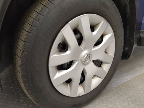 Used 2020 Nissan Rogue Sport S image 31