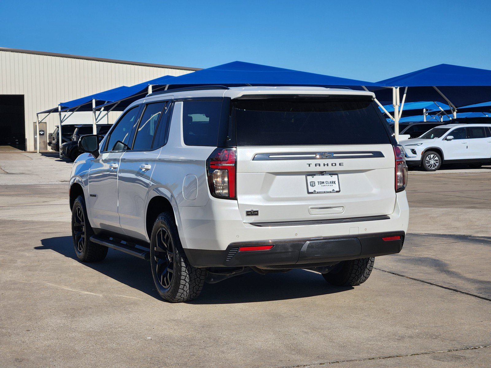 Used 2022 Chevrolet Tahoe Z71 w/ Z71 Off-Road Package AWD/4WD image 4