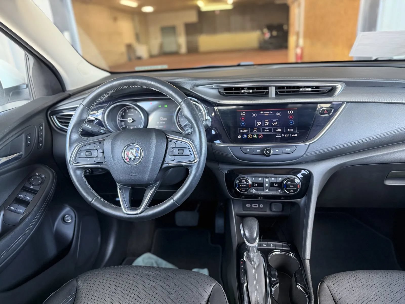 Used 2023 Buick Encore GX Essence w/ Experience Buick Package FWD image 22