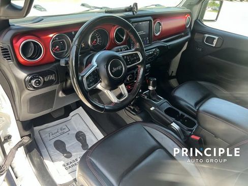 Used 2021 Jeep Gladiator Rubicon AWD/4WD image 17