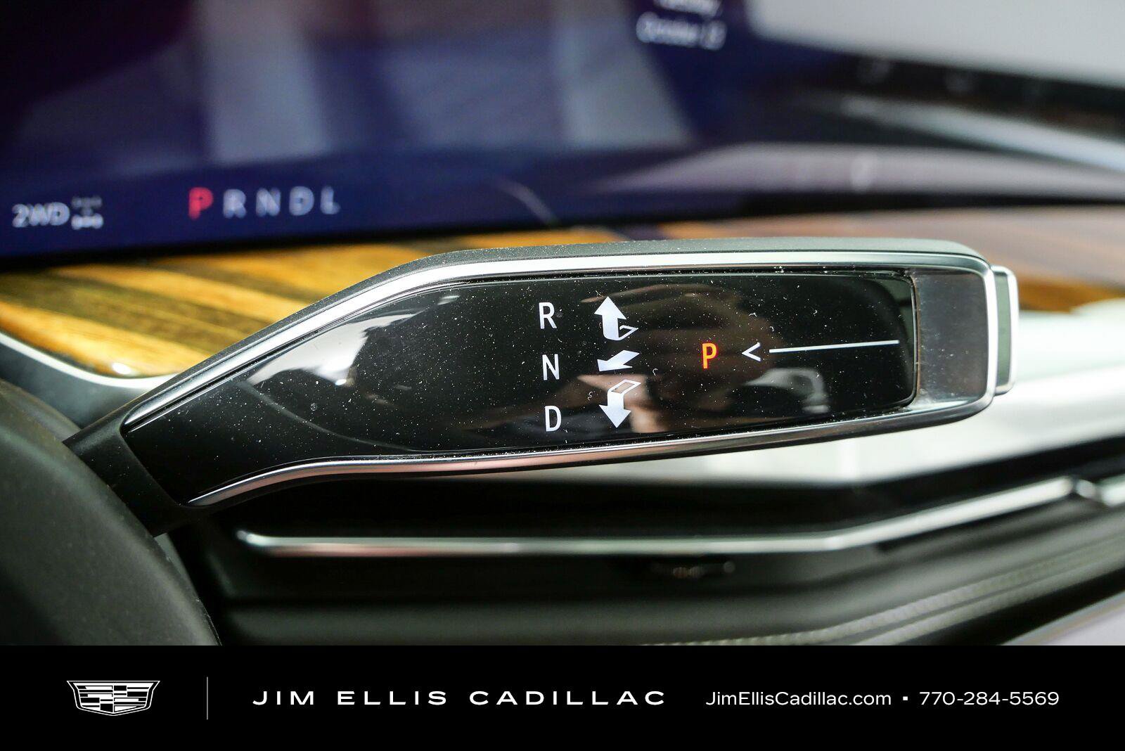 Used 2025 Cadillac Escalade Sport Platinum AWD/4WD image 17