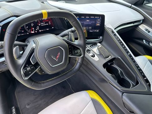 Used 2021 Chevrolet Corvette Stingray Premium Cpe w/ Z51 Performance Package RWD image 25