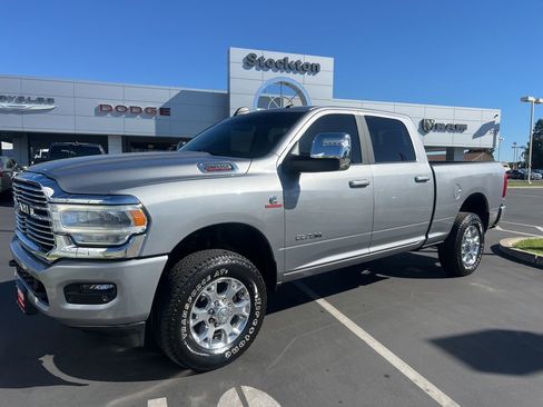 Used 2024 RAM 2500 Laramie AWD/4WD image 3
