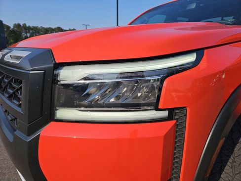 Used 2025 Nissan Frontier Pro-X w/ Pro Premium Package RWD image 36