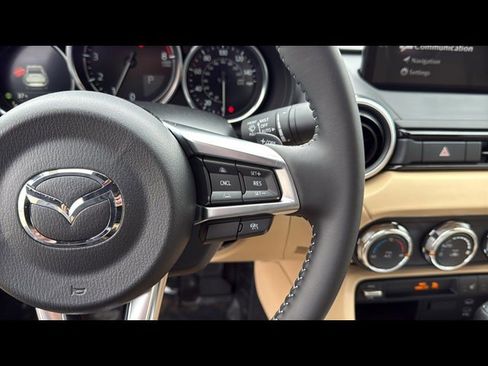 New 2025 MAZDA MX-5 Miata RF Grand Touring RWD image 10