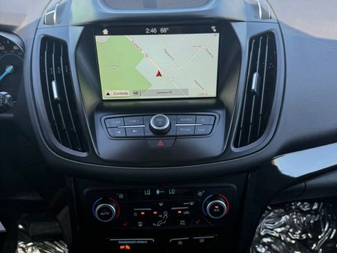 Used 2018 Ford Escape SE w/ SE Sport Appearance Package AWD/4WD image 31