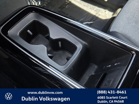 Used 2023 Volkswagen ID.4 Pro RWD image 17