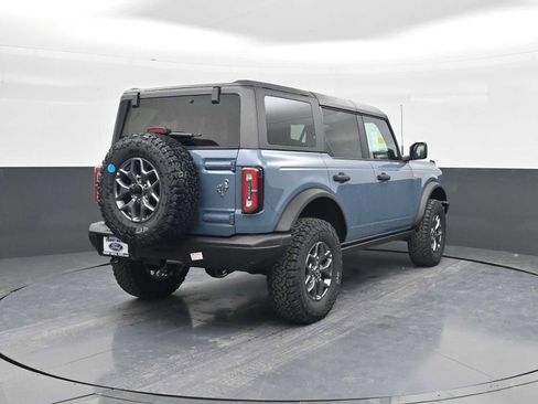 New 2025 Ford Bronco Badlands image 7