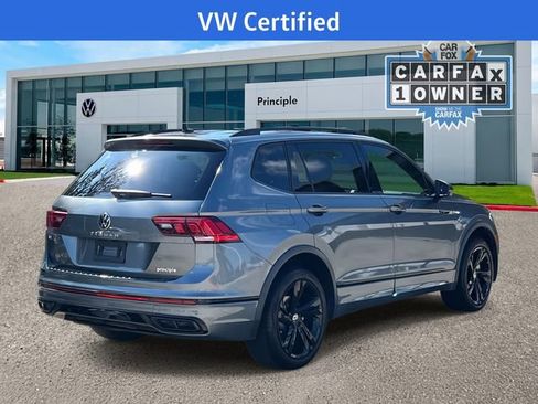 Certified 2023 Volkswagen Tiguan SE R-Line image 4