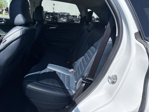 Certified 2024 Ford Edge SEL w/ Sport Appearance Package AWD/4WD image 13
