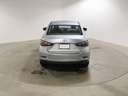 Used 2018 Toyota Yaris iA image 4