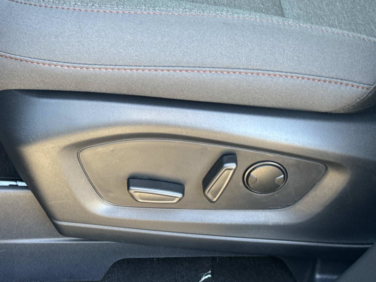 New 2026 Ford Explorer Active RWD image 18