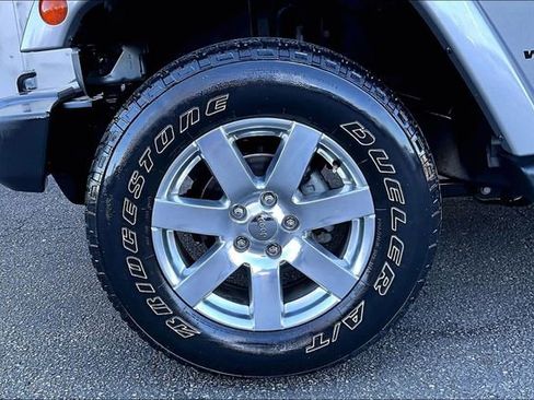 Used 2015 Jeep Wrangler Unlimited Sahara w/ Max Tow Package image 30