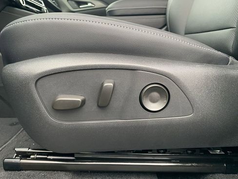 New 2026 Chevrolet Traverse LT w/ Sun and Wheel Package image 14