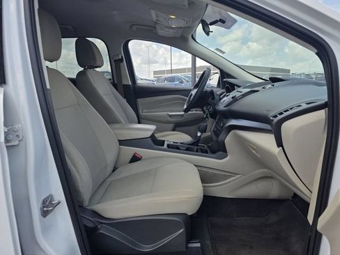 Used 2017 Ford Escape SE AWD/4WD image 25