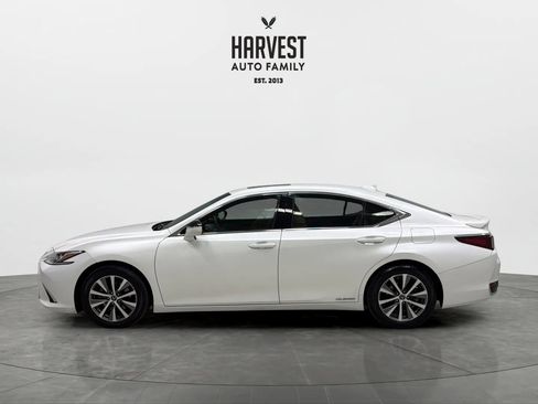 Used 2021 Lexus ES 300h w/ Premium Package FWD image 2