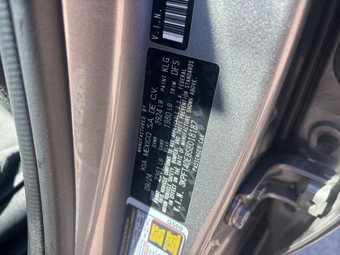 Used 2025 Kia K4 LXS image 28