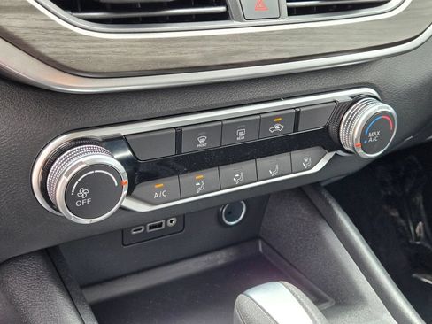 New 2026 Nissan Altima 2.5 SV AWD/4WD image 19