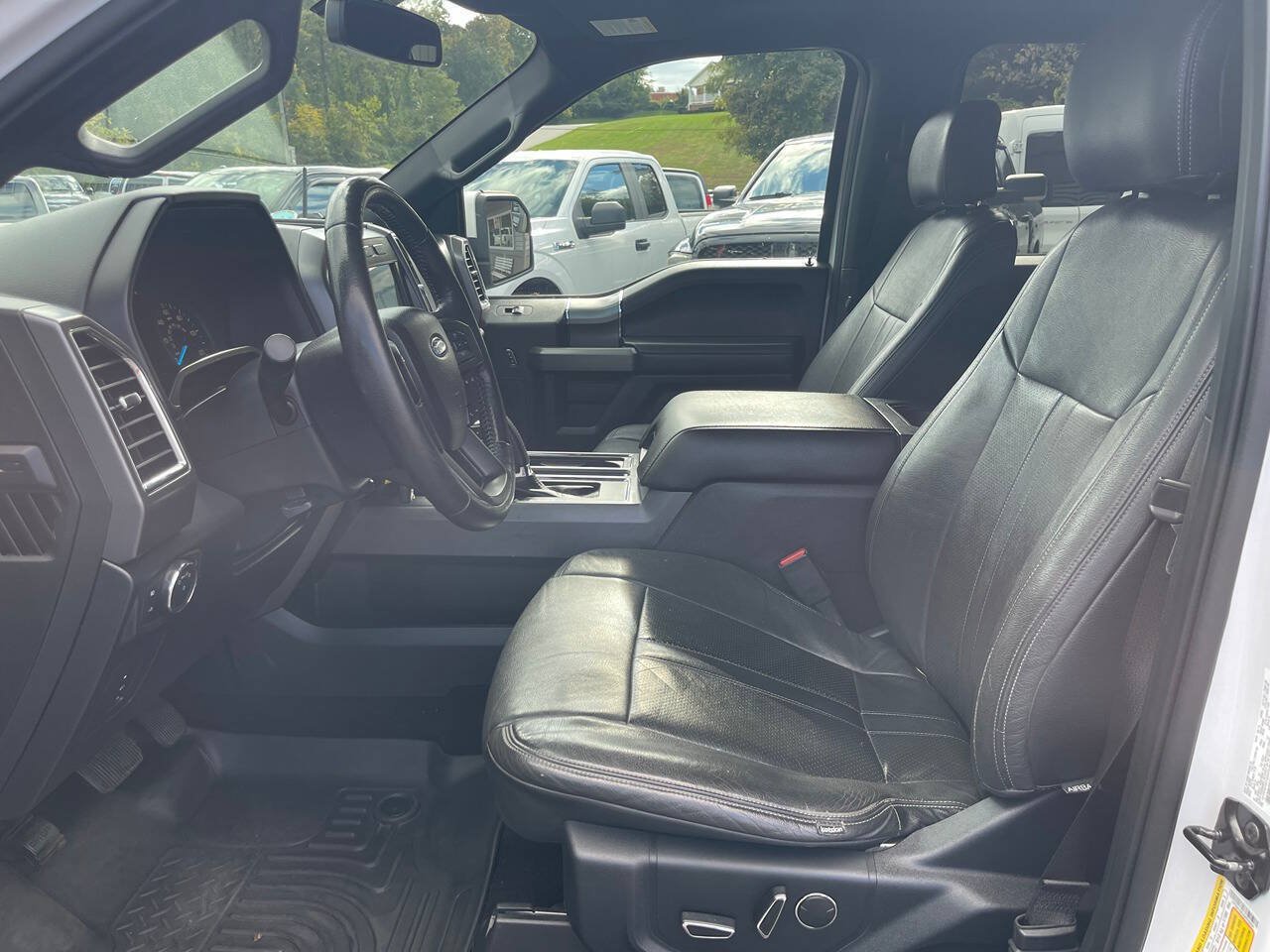 Used 2016 Ford F150 XLT w/ Equipment Group 302A Luxury AWD/4WD image 19