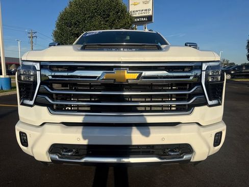 New 2026 Chevrolet Silverado 2500 High Country AWD/4WD image 9