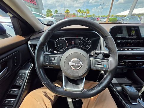 Certified 2023 Nissan Rogue SL w/ SL Premium Package AWD/4WD image 25
