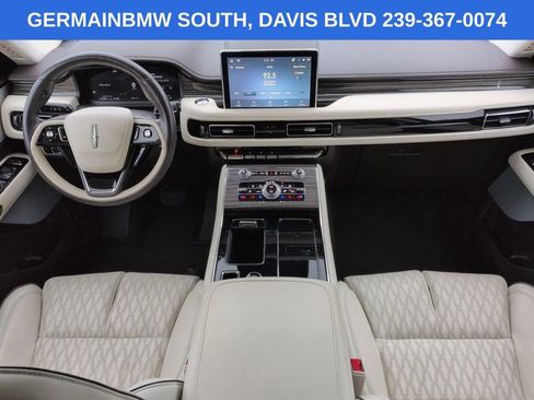 Used 2023 Lincoln Aviator Black Label w/ Dynamic Handling Package AWD/4WD image 16