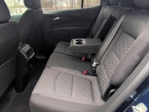 Used 2020 Chevrolet Equinox LT w/ Driver Convenience Package image 26