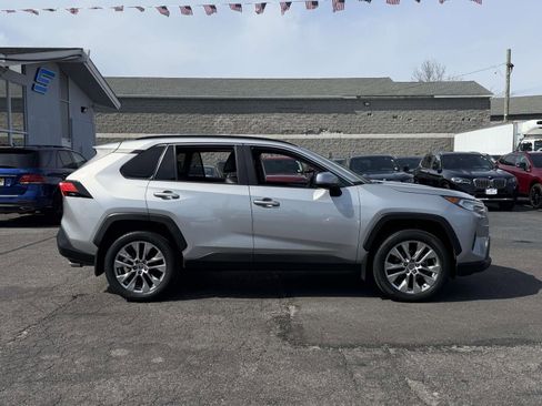 Used 2021 Toyota RAV4 XLE Premium AWD/4WD image 11