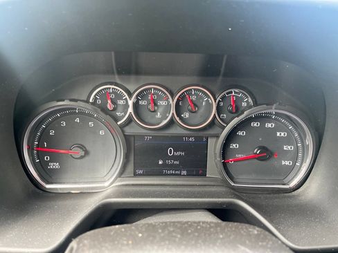 Used 2021 Chevrolet Suburban LT AWD/4WD image 7