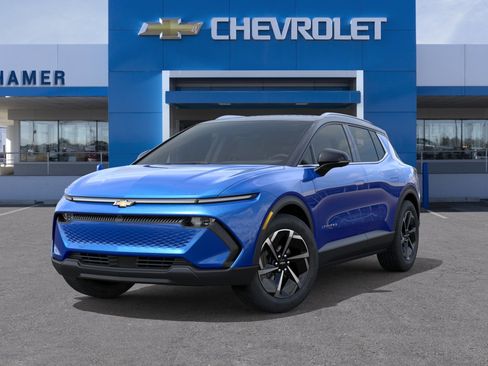 New 2026 Chevrolet Equinox EV LT image 30